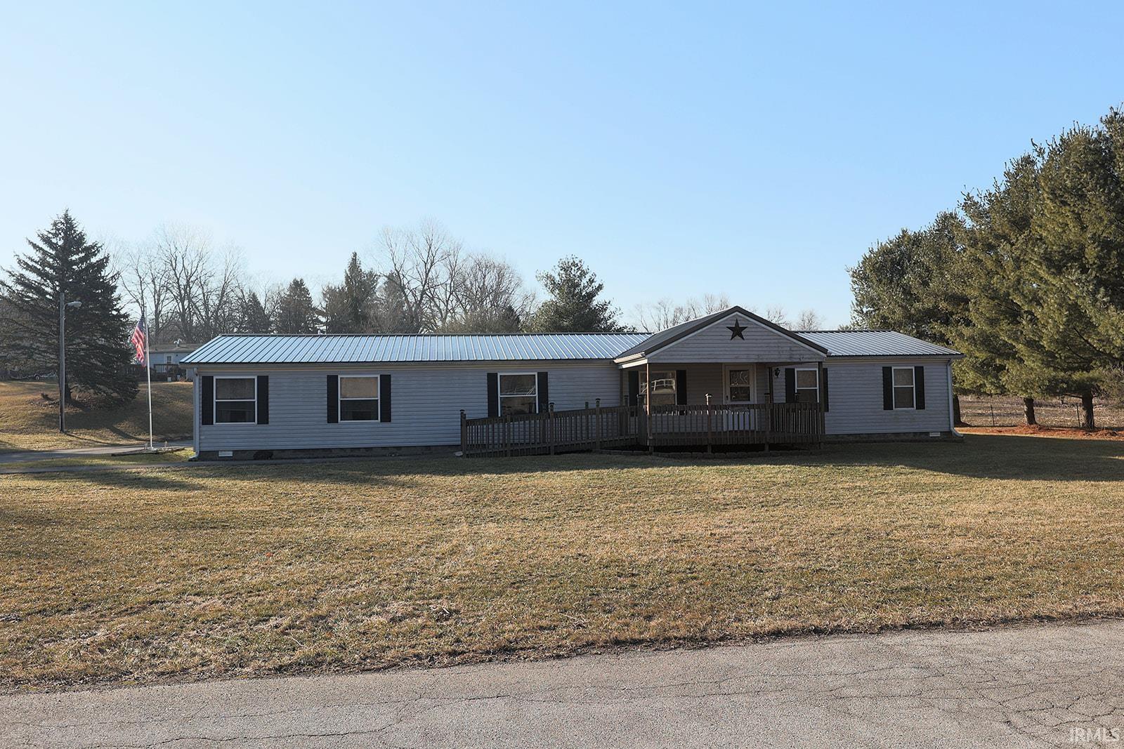 519 West McKeever Road Andrews, IN 46702 - Photo 1 of 33 Gallery Image 1
