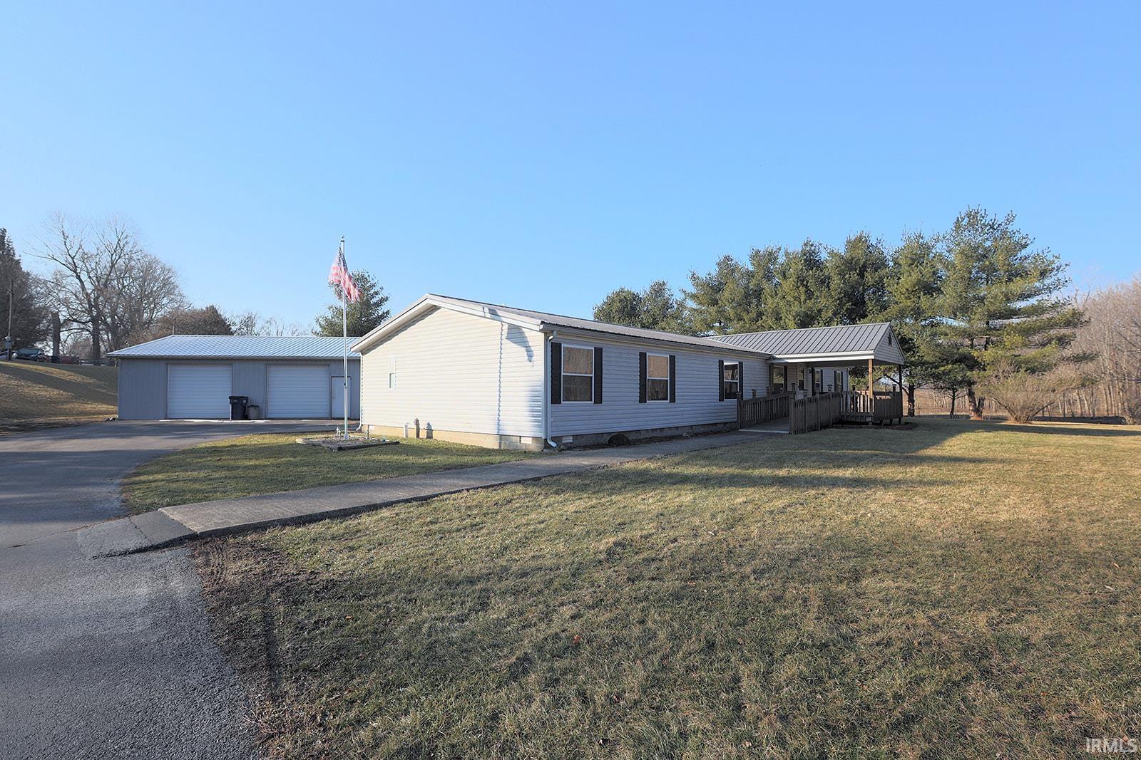 519 West McKeever Road Andrews, IN 46702 - Photo 3 of 33 Gallery Image 3