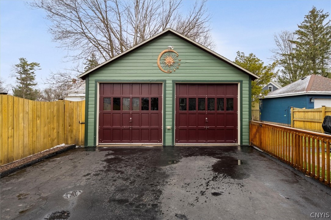 523 Broad Street Oneida, NY 13421 - Photo 45 of 50