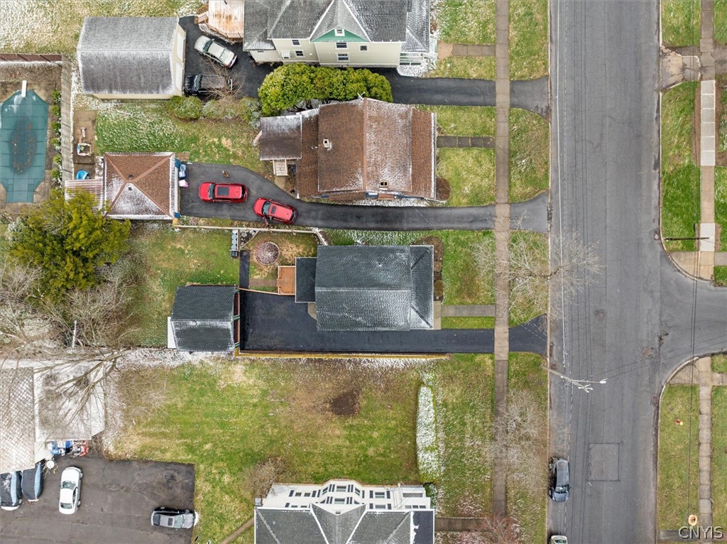 523 Broad Street Oneida, NY 13421 - Photo 47 of 50