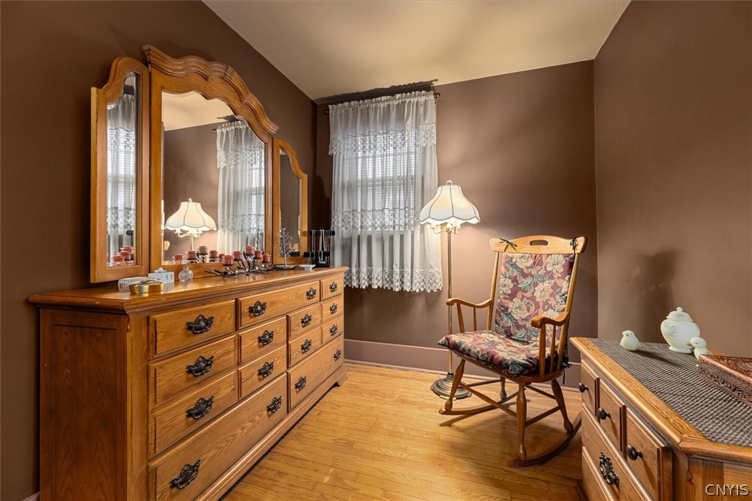 523 Broad Street Oneida, NY 13421 - Photo 8 of 50