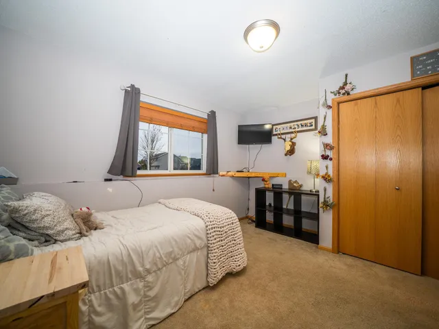 $309,999 | 504 Southwest 11th Avenue, Rice, MN 56367