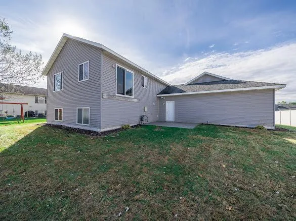 $309,999 | 504 Southwest 11th Avenue, Rice, MN 56367