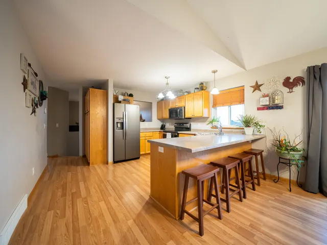 $309,999 | 504 Southwest 11th Avenue, Rice, MN 56367