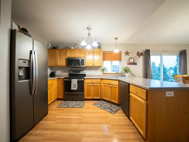 $309,999 | 504 Southwest 11th Avenue, Rice, MN 56367