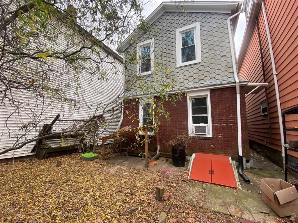 231 Union Street Pittsburgh, PA 15221 - Photo 3 of 23