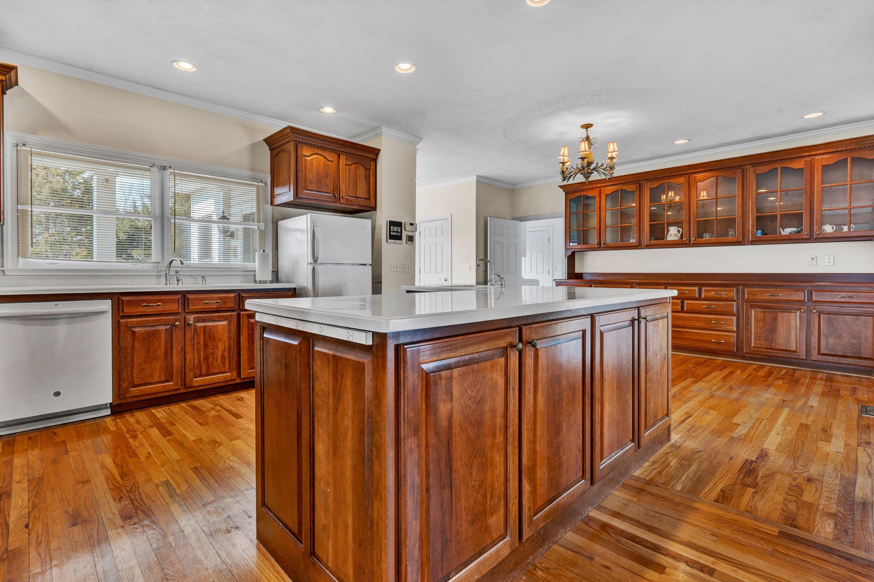 922 West Wind Road Fincastle, VA 24090 - Photo 13 of 85 13 Kitchen 1