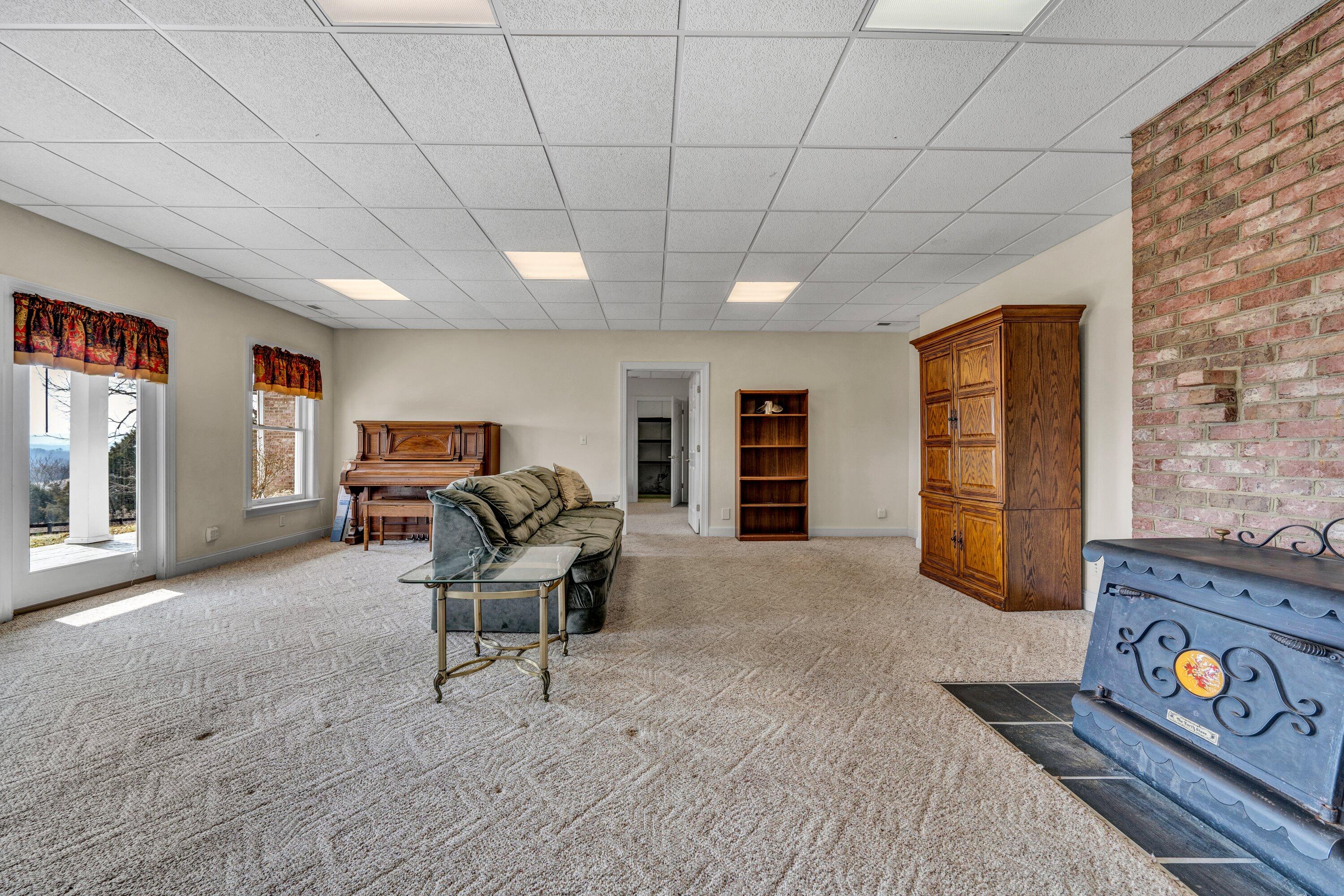 922 West Wind Road Fincastle, VA 24090 - Photo 61 of 85 61-Living Room 1