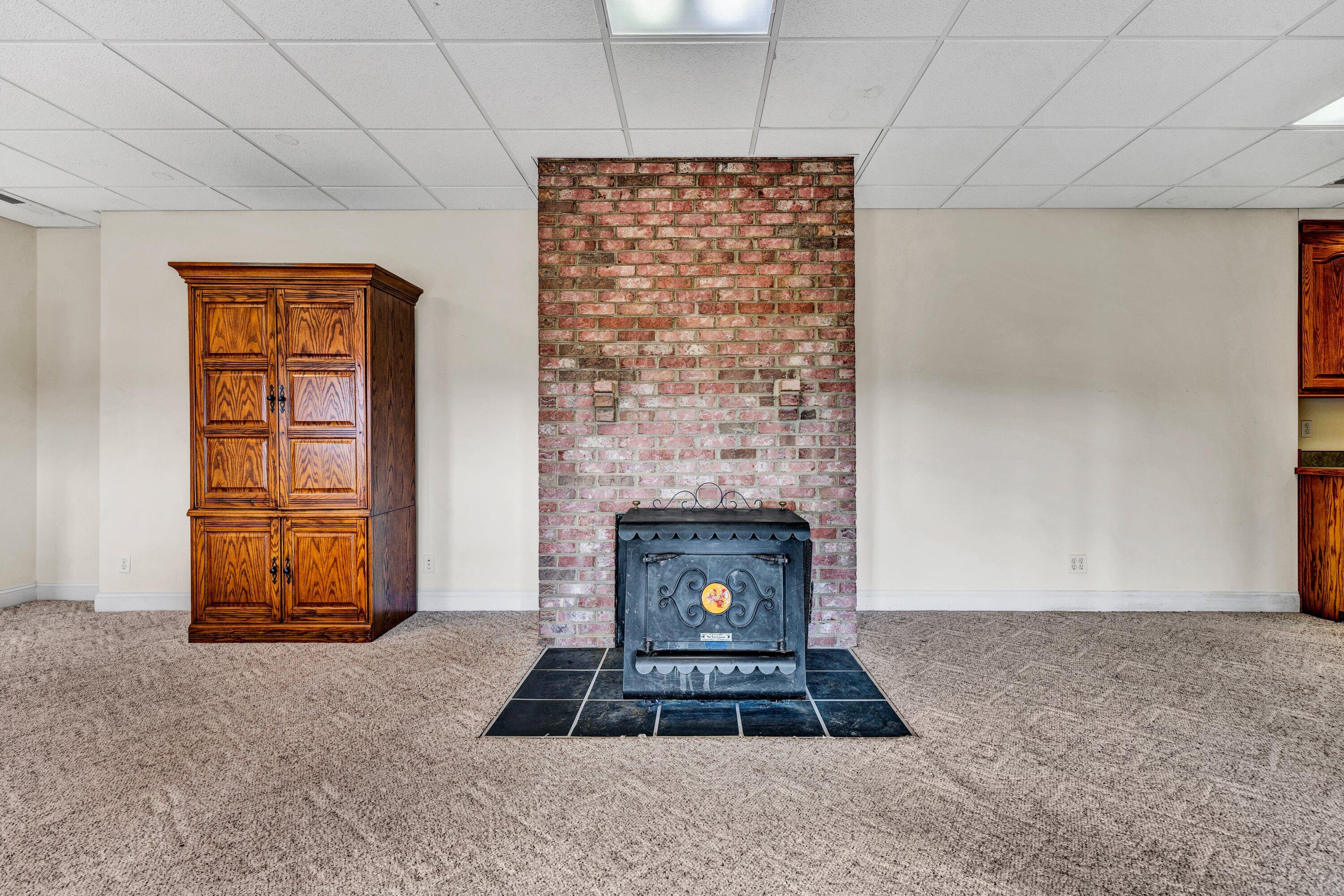 922 West Wind Road Fincastle, VA 24090 - Photo 67 of 85 67-Living Room 4