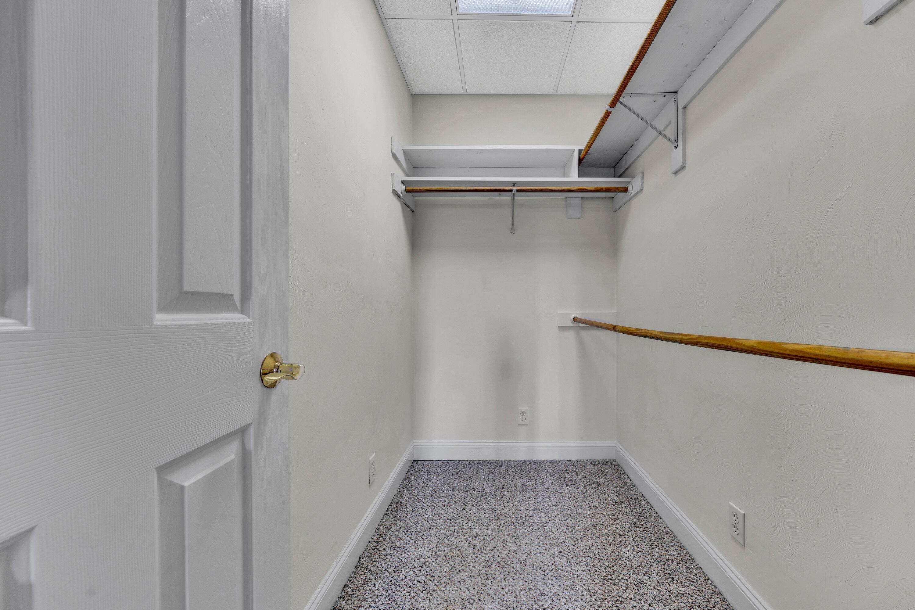 922 West Wind Road Fincastle, VA 24090 - Photo 70 of 85 70-Closet