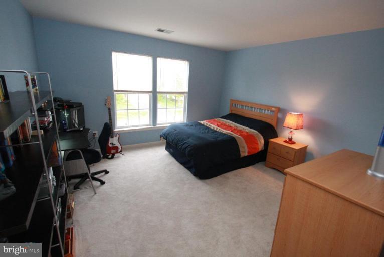 14212 Autumn Gold Road Boyds, MD 20841 - Photo 22 of 27 Bedroom #4