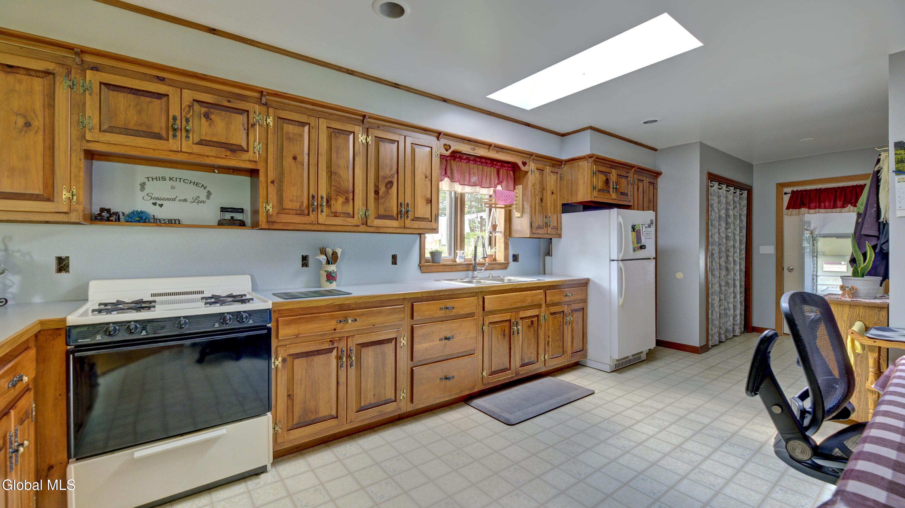 135 Rappa Road Root, NY 12166 - Photo 6 of 49 135 Rappa Rd-6