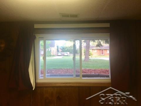 2205 Anderson Road Saginaw, MI 48603 - Photo 21 of 43 31340075-20.JPG