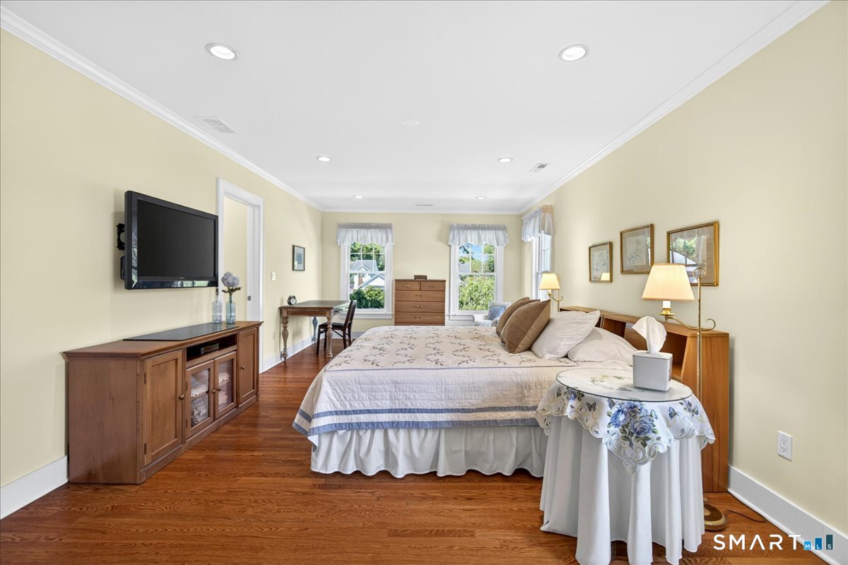46 Maple Street Milford, CT 06460 - Photo 20 of 39