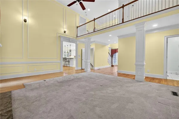 a view of an entryway with a house