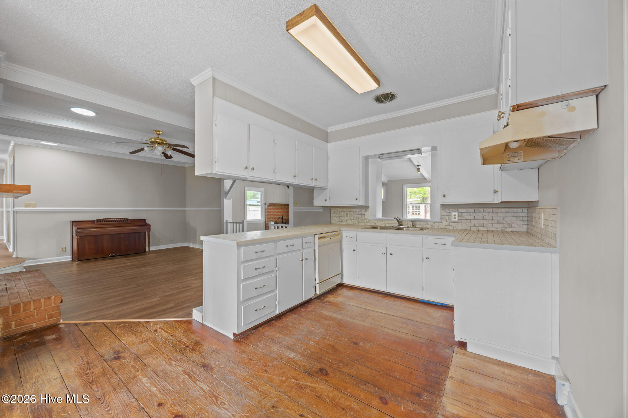 2790 Prison Camp Road Williamston, NC 27892 - Photo 11 of 55 Kitchen