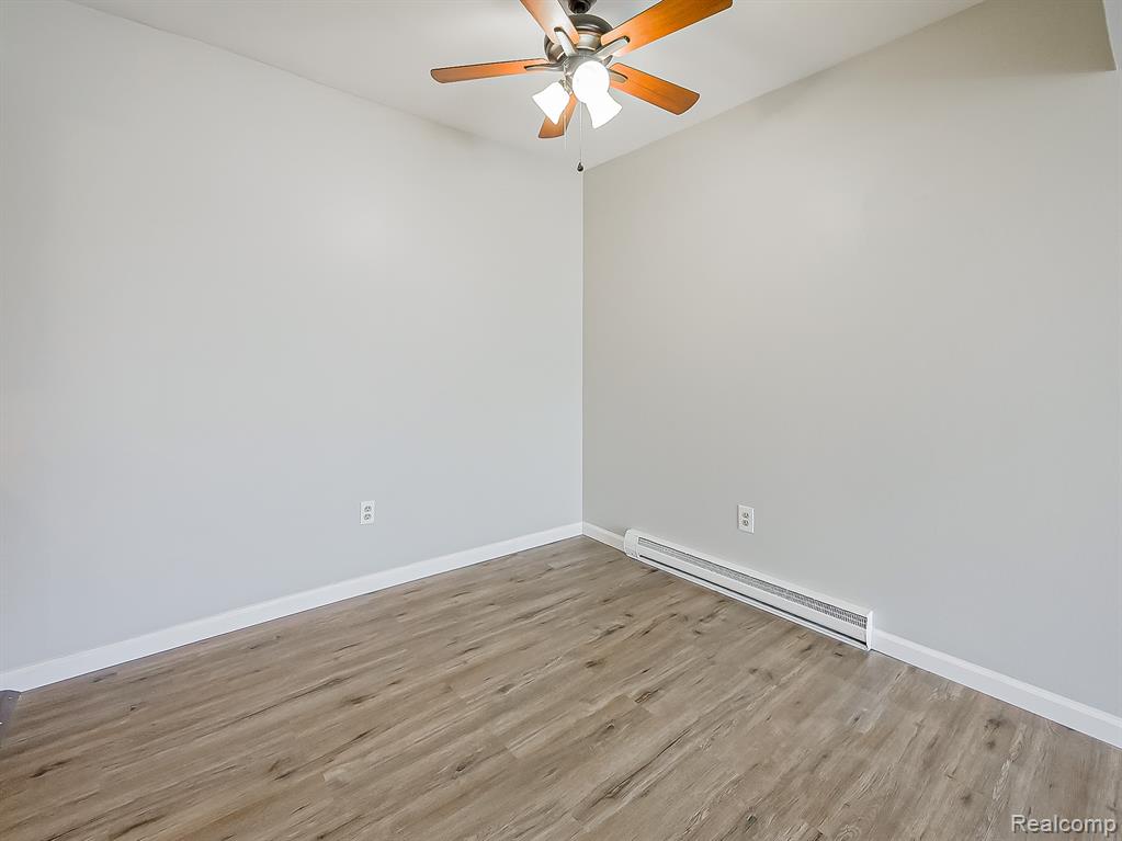125 East Van Riper Road, Unit 5 Fowlerville, MI 48836 - Photo 19 of 23