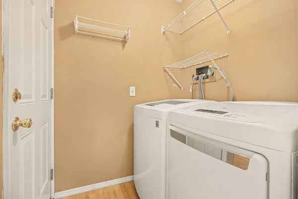 $250,000 | 527 Indiana Avenue, Aurora, IN 47001