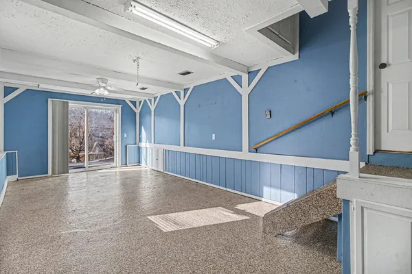 $250,000 | 527 Indiana Avenue, Aurora, IN 47001