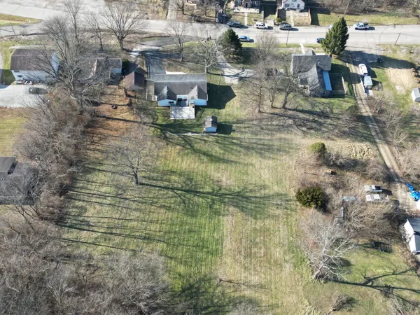 $250,000 | 527 Indiana Avenue, Aurora, IN 47001