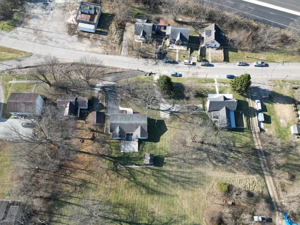 $250,000 | 527 Indiana Avenue, Aurora, IN 47001