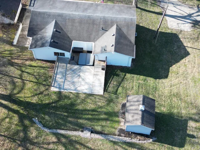 $260,000 | 527 Indiana Avenue, Aurora, IN 47001