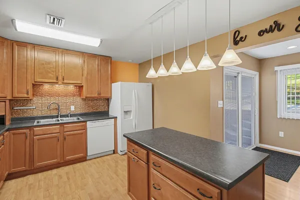 $250,000 | 527 Indiana Avenue, Aurora, IN 47001