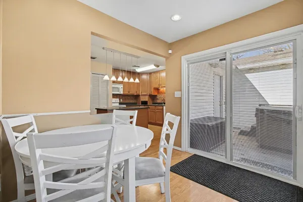 $250,000 | 527 Indiana Avenue, Aurora, IN 47001