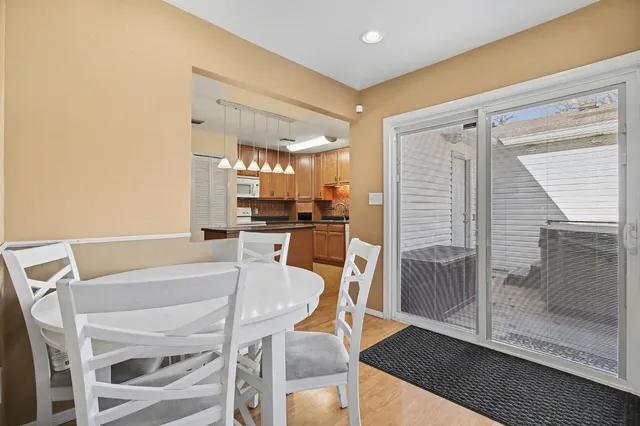 $260,000 | 527 Indiana Avenue, Aurora, IN 47001