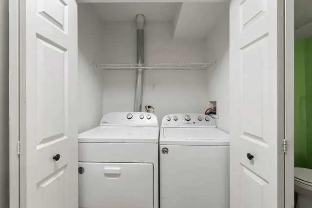 $2,200 | 321 West Whispering Oaks Lane, Unit 321, Round Lake, IL 60073