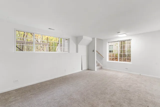 $2,200 | 321 West Whispering Oaks Lane, Unit 321, Round Lake, IL 60073