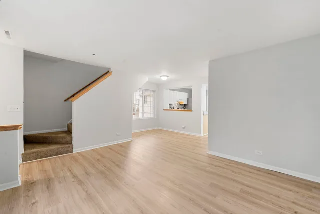 $2,200 | 321 West Whispering Oaks Lane, Unit 321, Round Lake, IL 60073