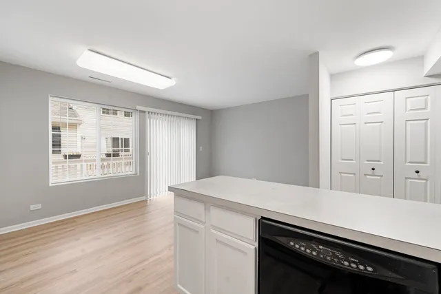 $2,200 | 321 West Whispering Oaks Lane, Unit 321, Round Lake, IL 60073