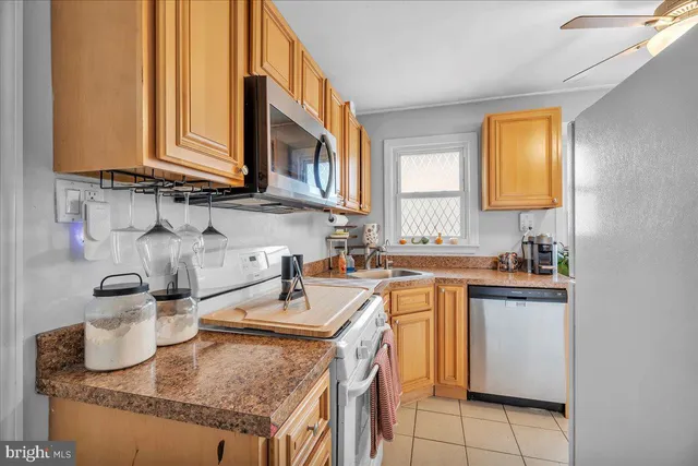 $250,000 | 54 West Browning Road, Bellmawr, NJ 08031