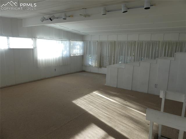 660 Loflin Road Colorado Springs, CO 80930 - Photo 7 of 11 Upper sunroom
