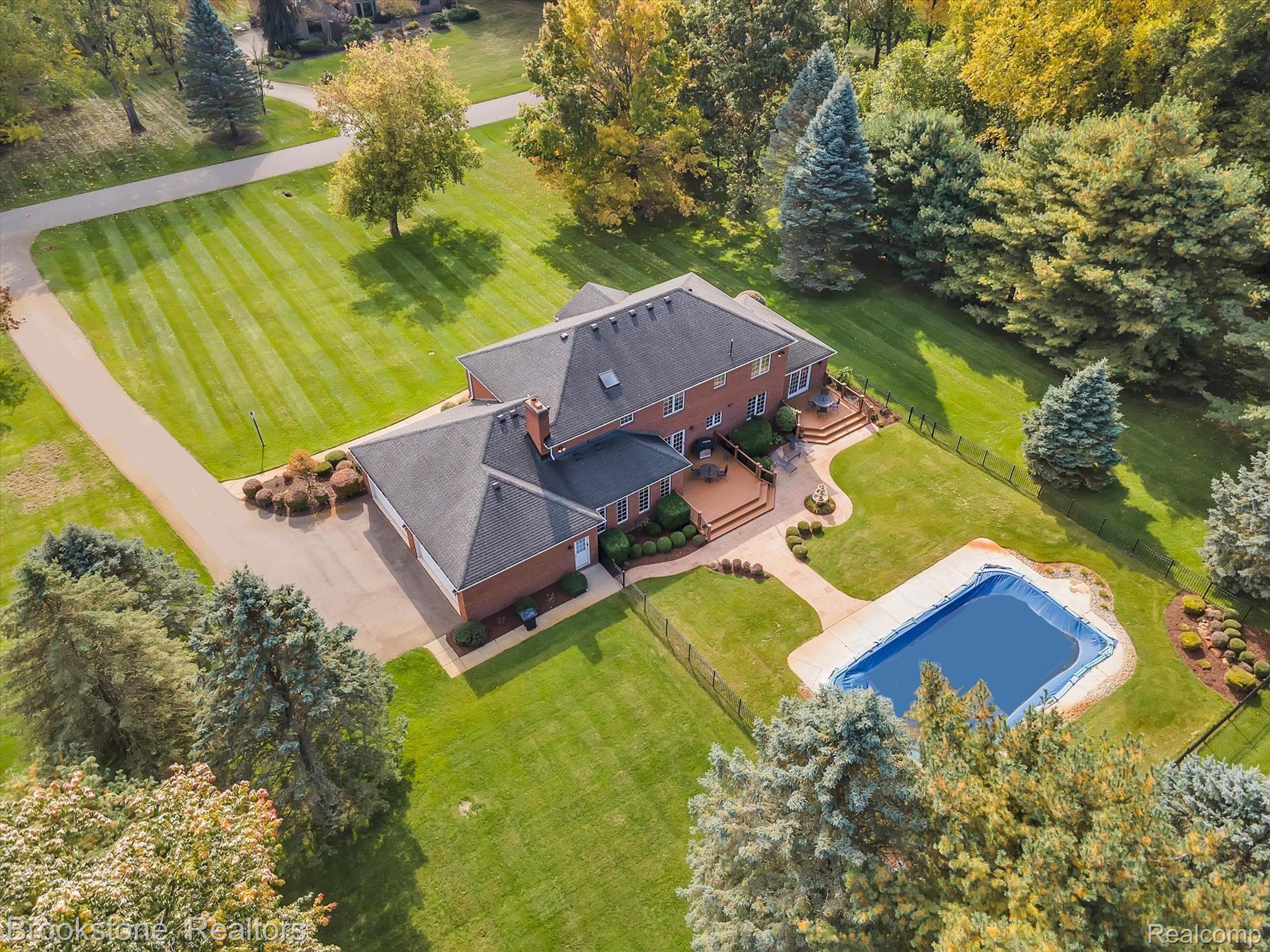 7935 Ranch Estates Road Clarkston, MI 48348 - Photo 7 of 42 Calling all Privacy Seekers