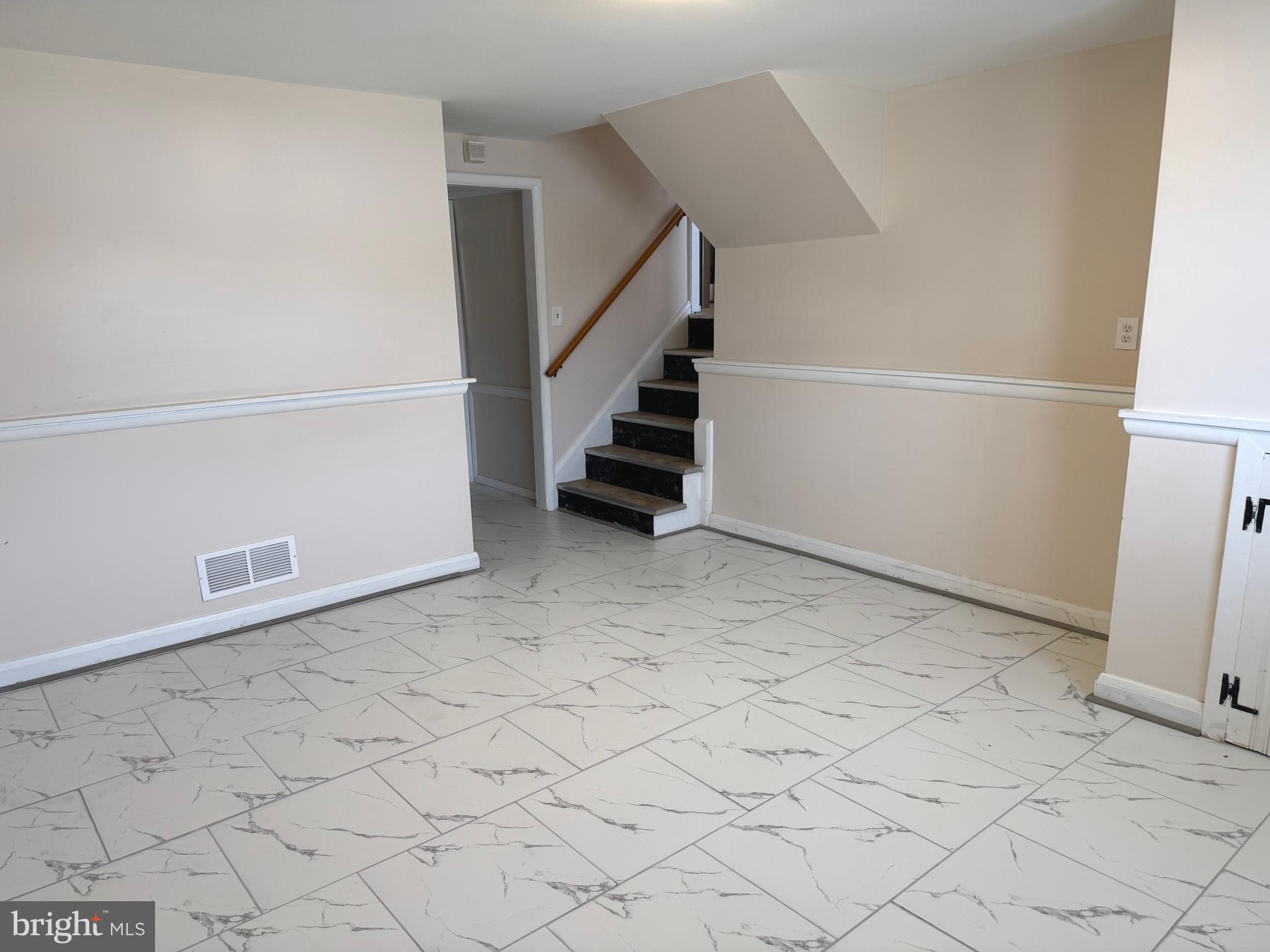 609 Wallerson Road Baltimore, MD 21228 - Photo 10 of 15