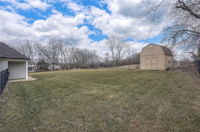 $725,000 | 19535 Birch Street, Stilwell, KS 66085