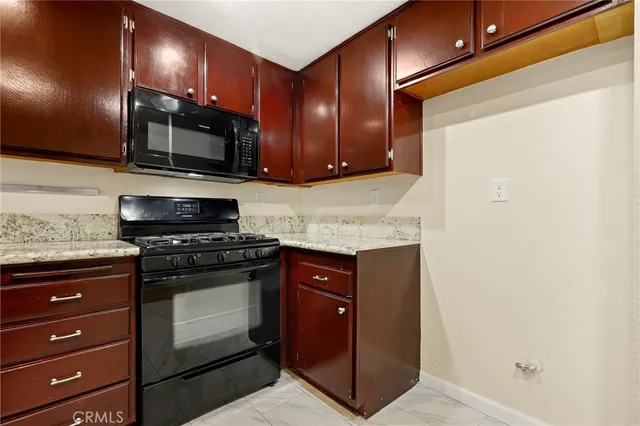 $799,888 | 1146 Whitewater Drive, Unit 256, Fullerton, CA 92833