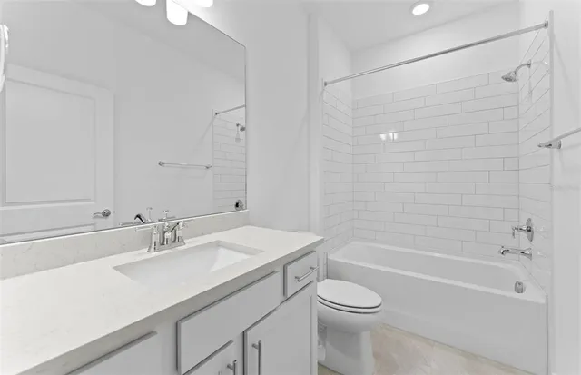 $411,070 | 9445 Daylight Drive, Parrish, FL 34219