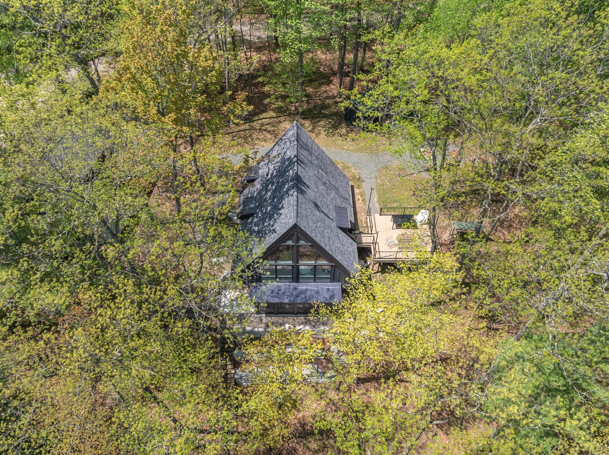 7692 Blue Lake Point Road Minocqua, WI 54548 - Photo 3 of 34 Gallery Image 3