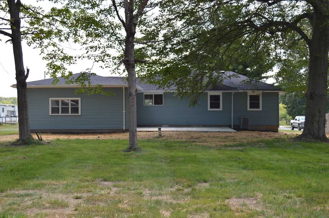 4894 No Name Road Anderson, IN 46017 - Photo 5 of 27 Gallery Image 5