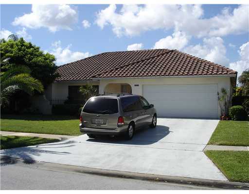 21087 Black Maple Lane Boca Raton, FL 33428 - Photo 1 of 8 Primary Photo