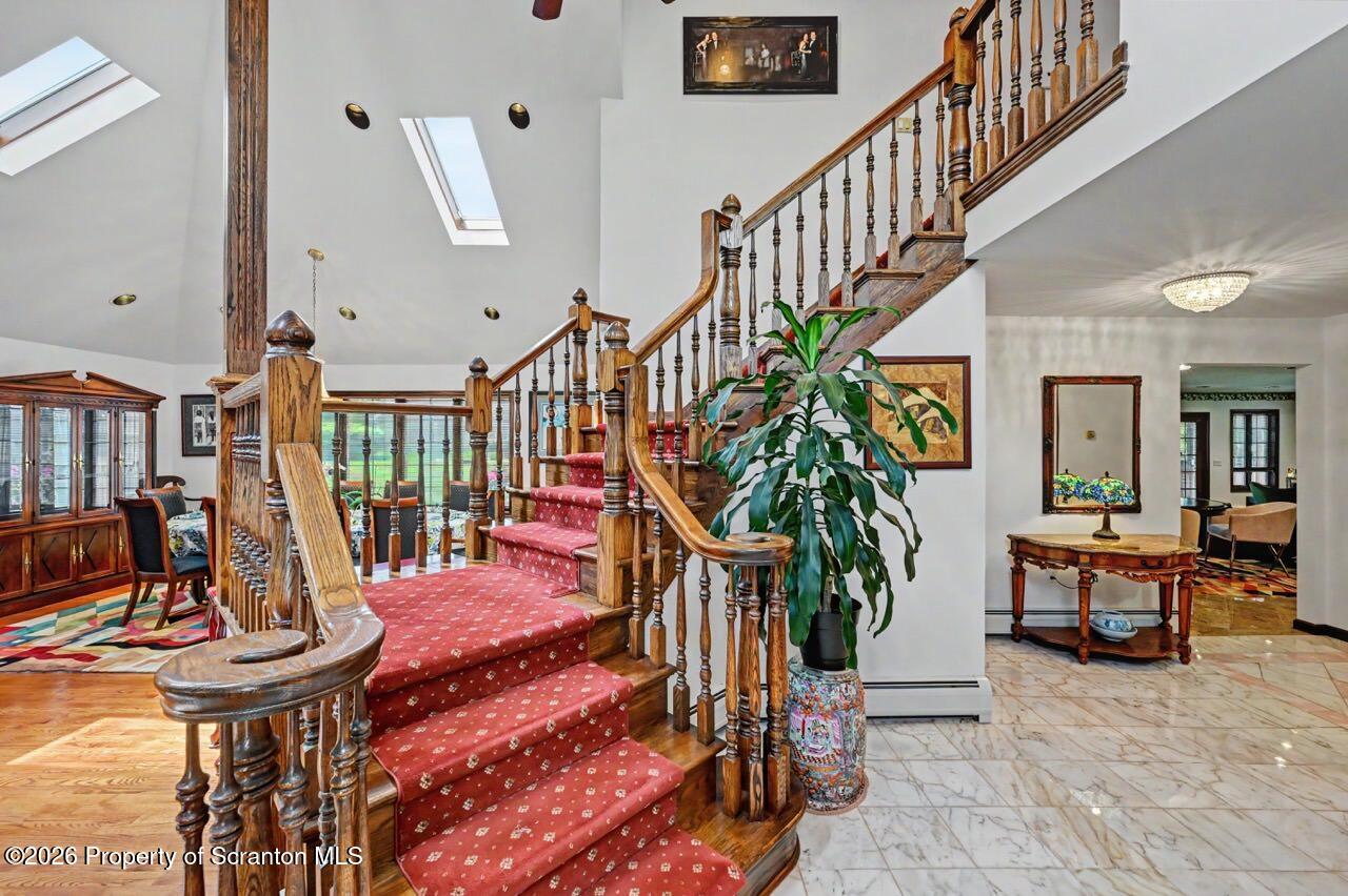 602 Hampton Road Clarks Summit, PA 18411 - Photo 35 of 73 Staircase