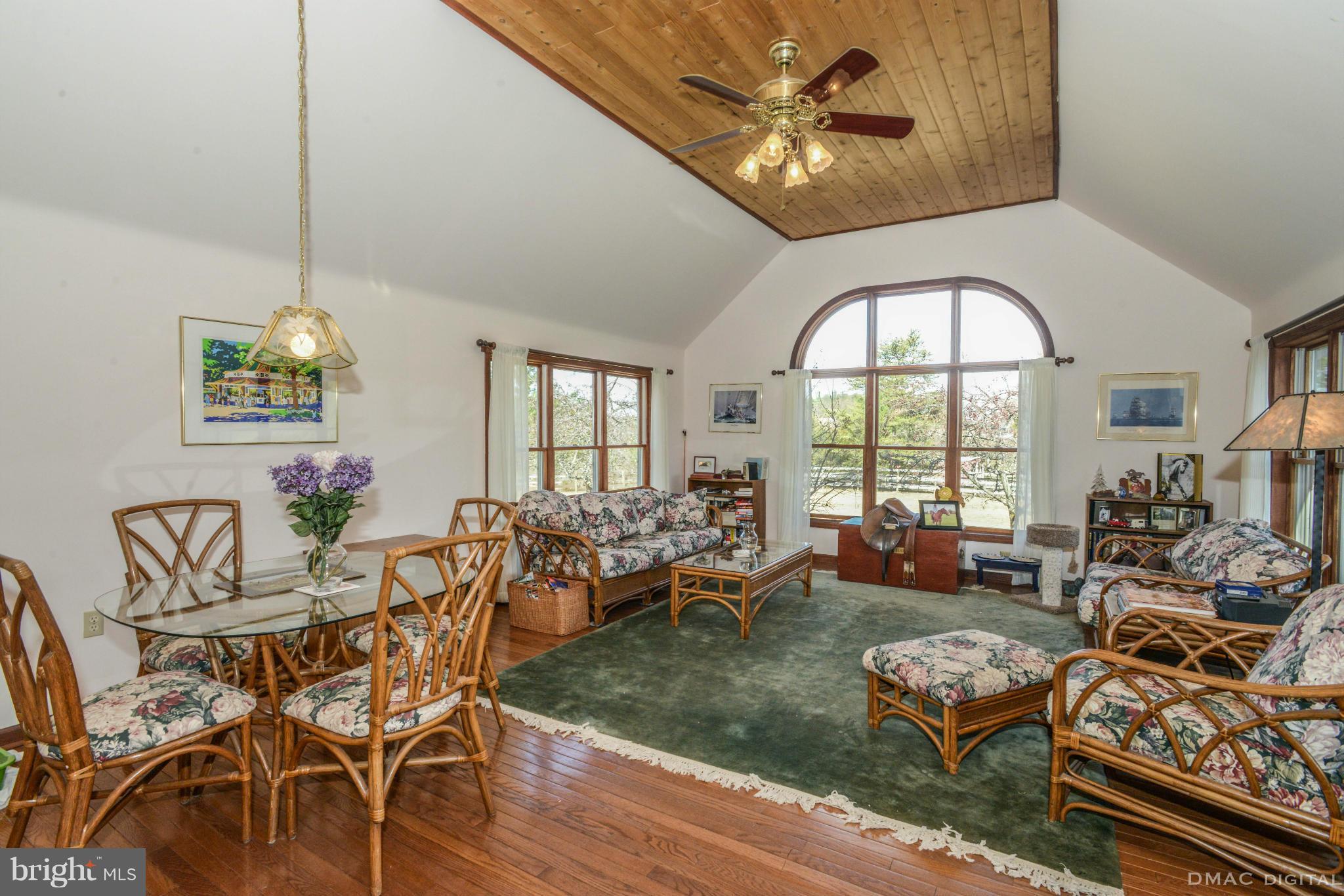 11160 Bennie Duncan Road Frederick, MD 21701 - Photo 13 of 30 Family Room