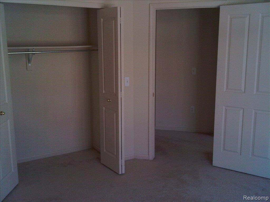 20346 Rodeo Court Southfield, MI 48075 - Photo 6 of 17 IMG00035-20090417-1426