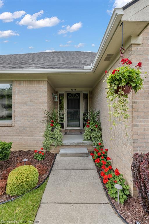 3654 McComb Drive Rochester Hills, MI 48307 - Photo 17 of 49