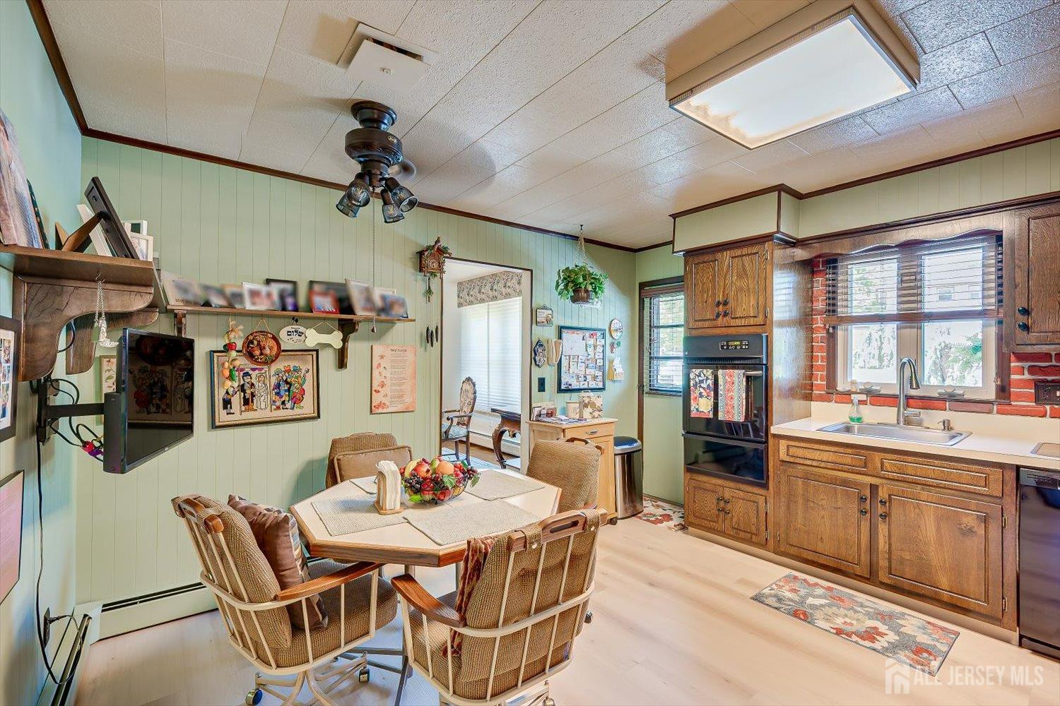2 Eagle Road Edison, NJ 08820 - Photo 19 of 52