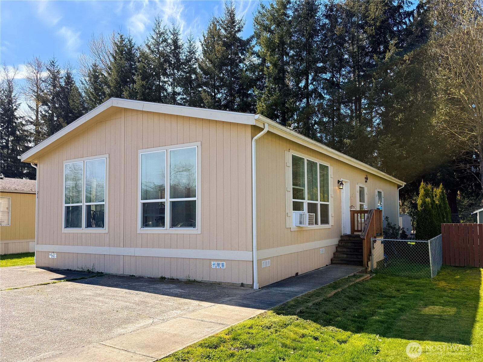 700 North Reed Street, Unit 21 Sedro-Woolley, WA 98284 - Photo 1 of 14 Gallery Image 1