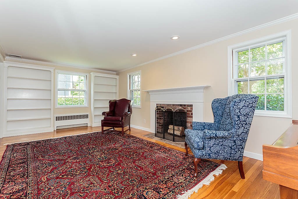 45 Coolidge Road Milton, MA 02186 - Photo 11 of 32